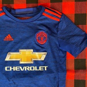 adidas boy’s Manchester United Soccer Jersey size small blue and red